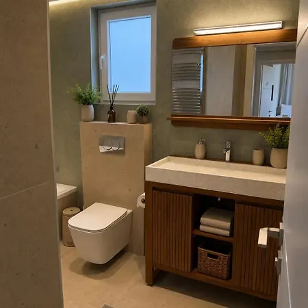 Апартаменты Ostria Sea View Maisonette # 5 Separate Bedrooms *