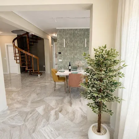 Ostria Sea View Maisonette # 5 Separate Bedrooms *