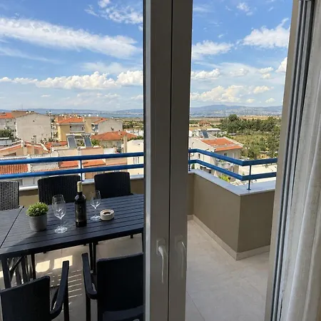 아파트 Ostria Sea View Maisonette # 5 Separate Bedrooms Peraía